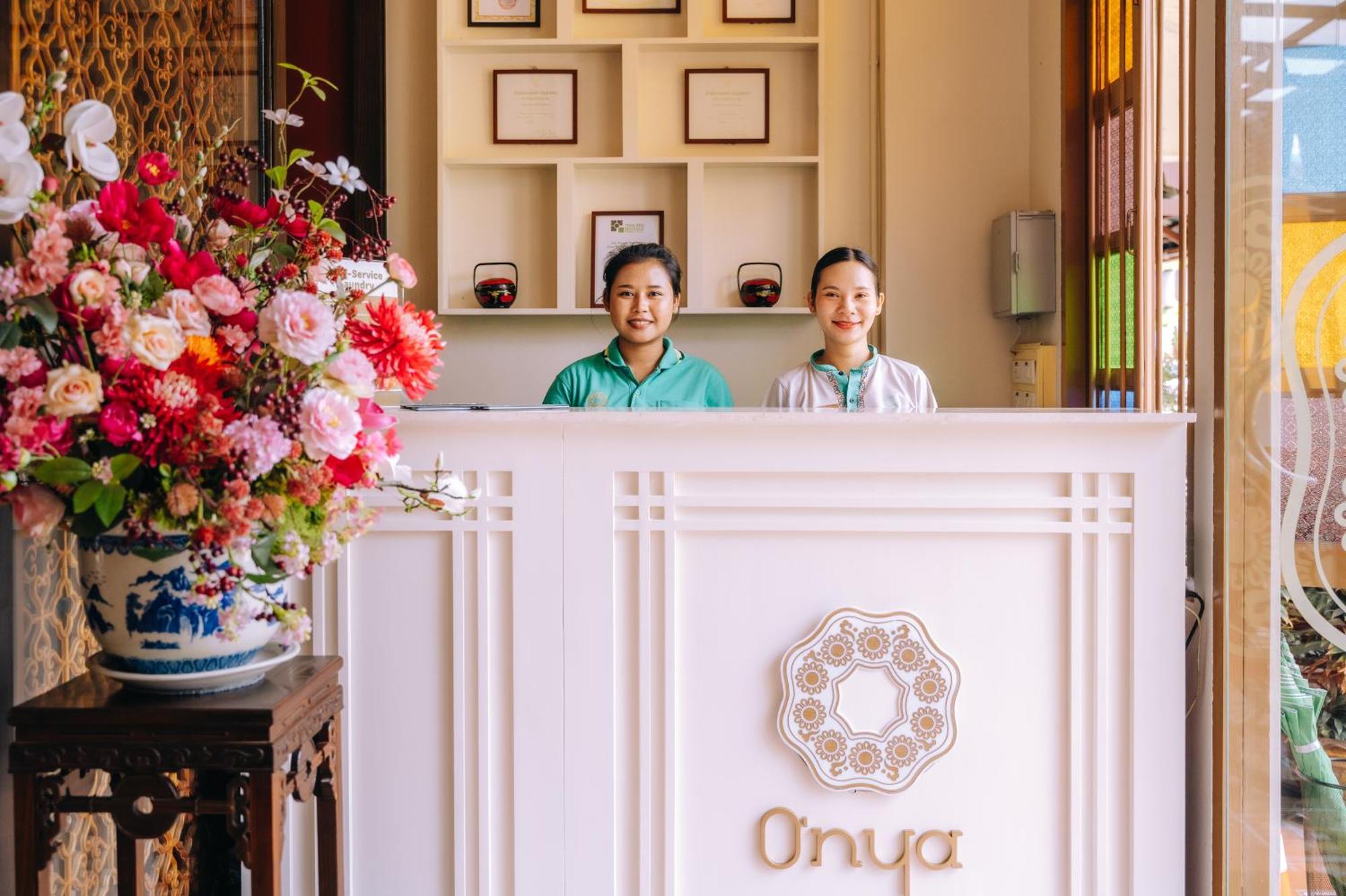 O'Nya Phuket Hotel Exterior photo