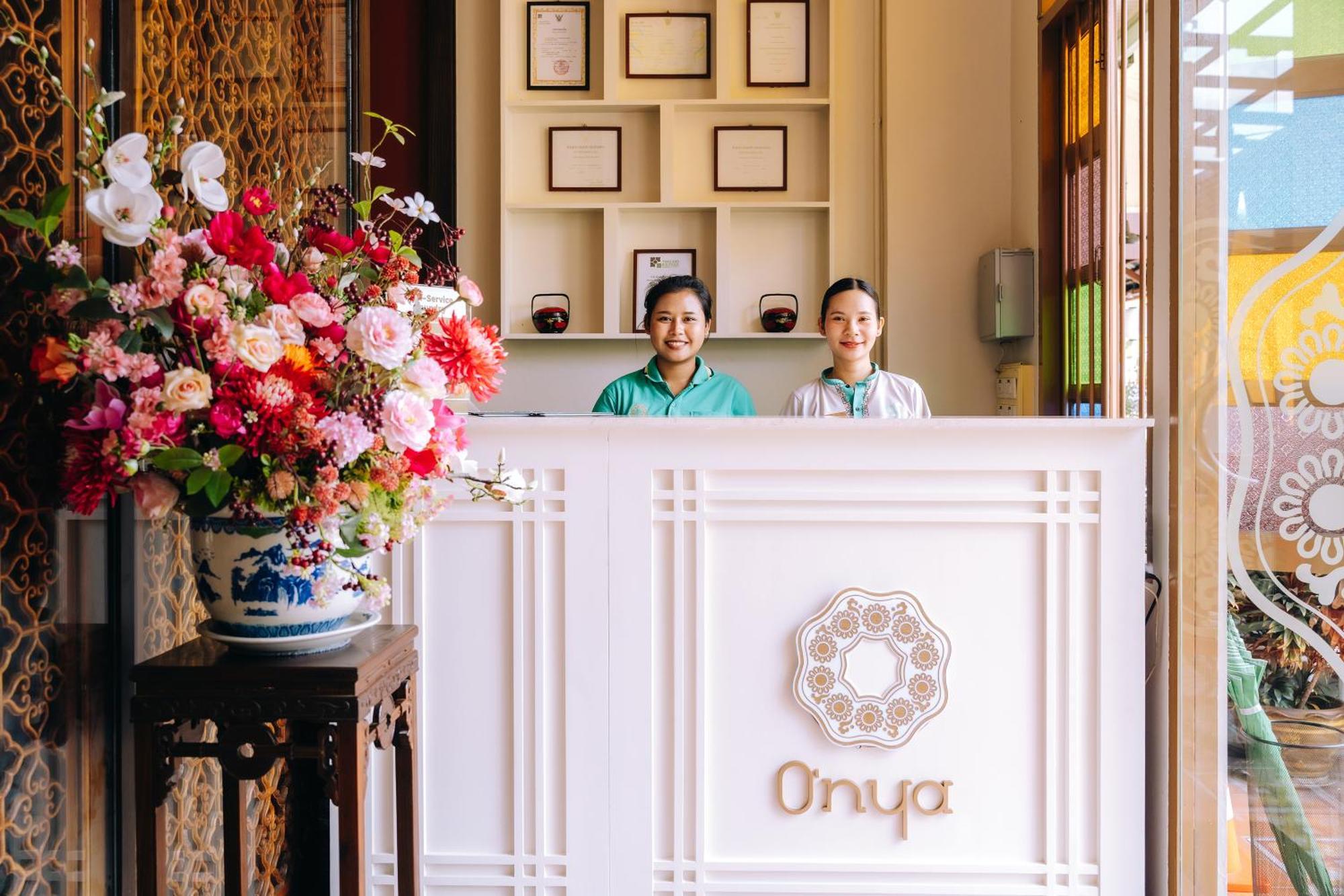 O'Nya Phuket Hotel Exterior photo